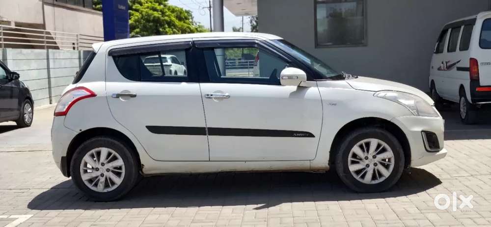 Maruti Suzuki Swift 1.3 Zxi, 2017, Petrol