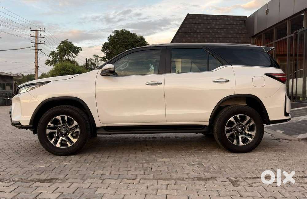 Toyota Fortuner Legender 4x2 At 2.8, 2025, Diesel