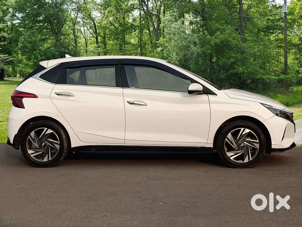 Hyundai I20 Asta (o) 1.2 Ivt, 2023, Petrol