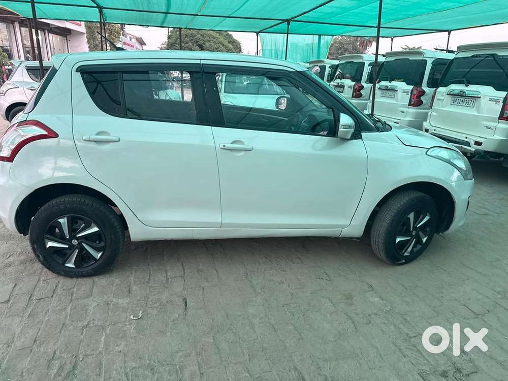 Maruti Suzuki Swift 2013 Cng & Hybrids Well Maintained