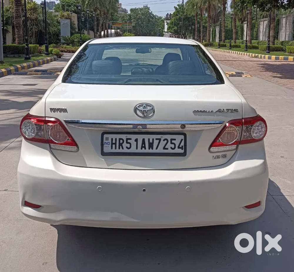 Toyota Corolla Altis 2013