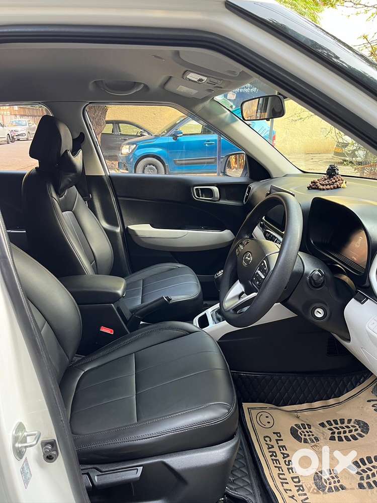 Hyundai Venue 2023 Car