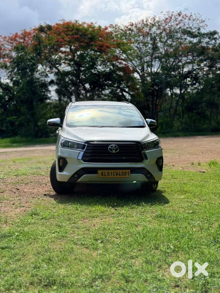 Toyota Innova Crysta 2022 Diesel Well Maintained