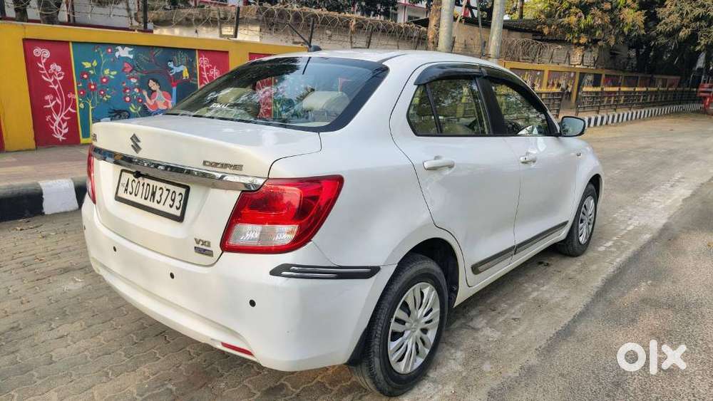 Maruti Suzuki Dzire 1.2 Vxi Amt, 2018, Petrol
