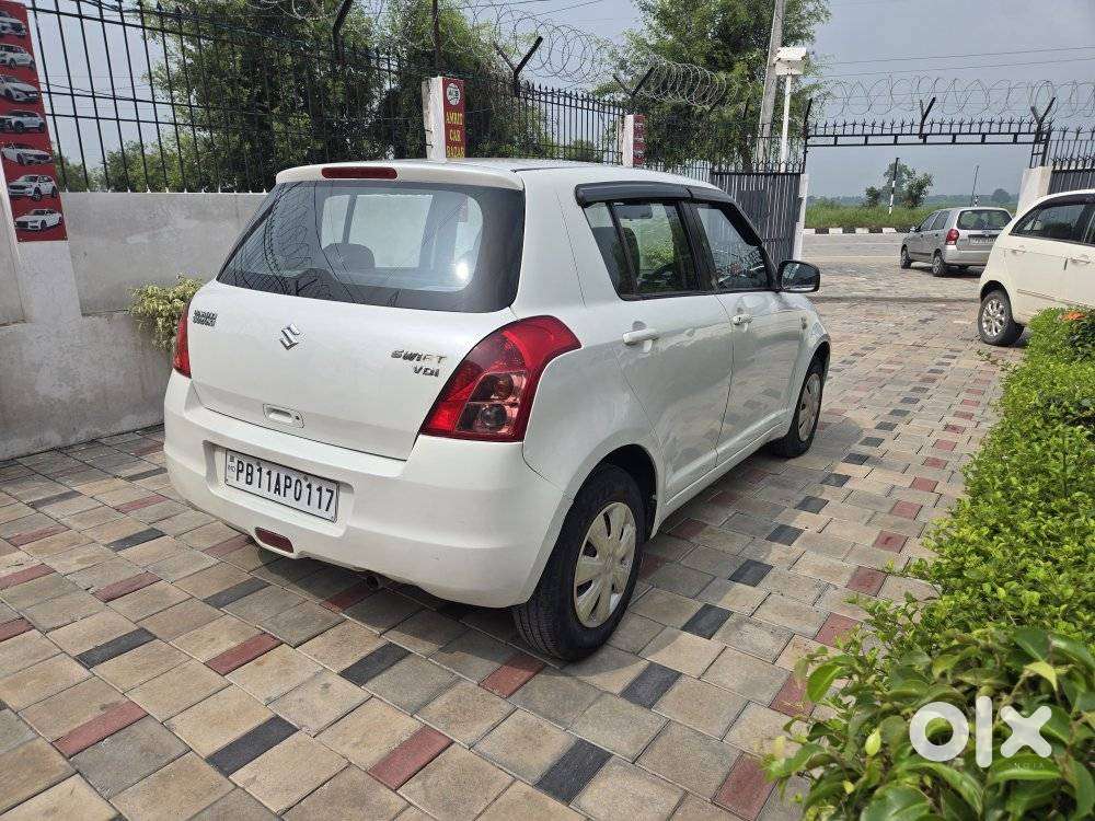 Maruti Suzuki Swift Vdi Bsiii, 2010, Diesel