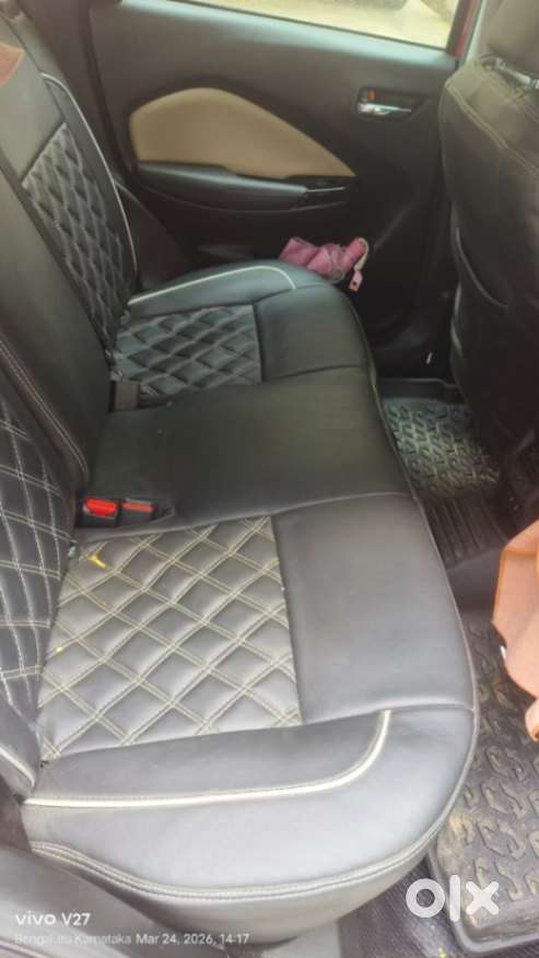 Toyota Glanza 1.2 V Amt, 2023, Petrol