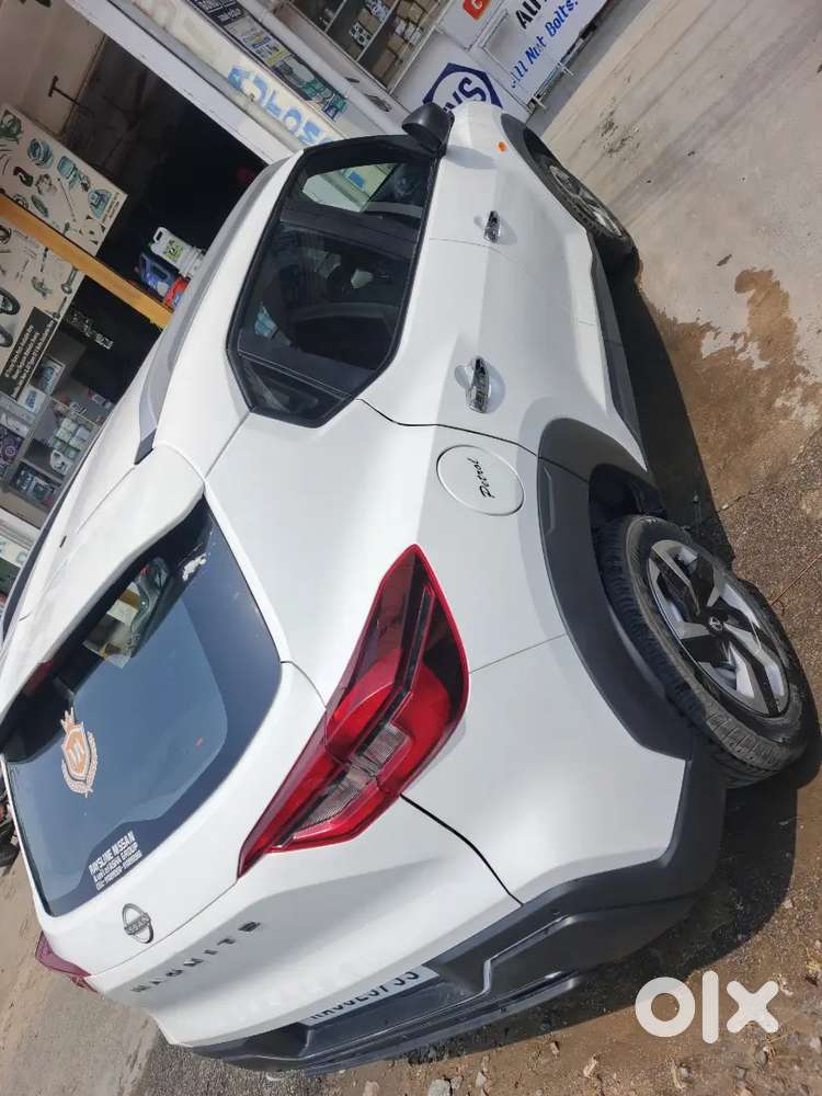 Nissan Magnite 2025 Petrol 4200 Km Driven