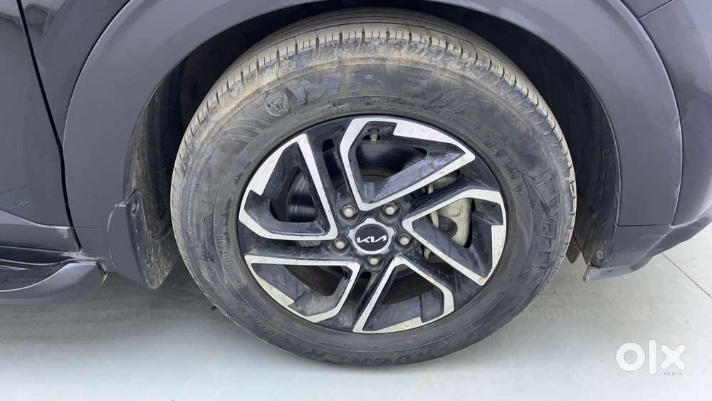 Kia Carens 1.5 Luxury Plus Turbo Dct 7 Str, 2024, Petrol
