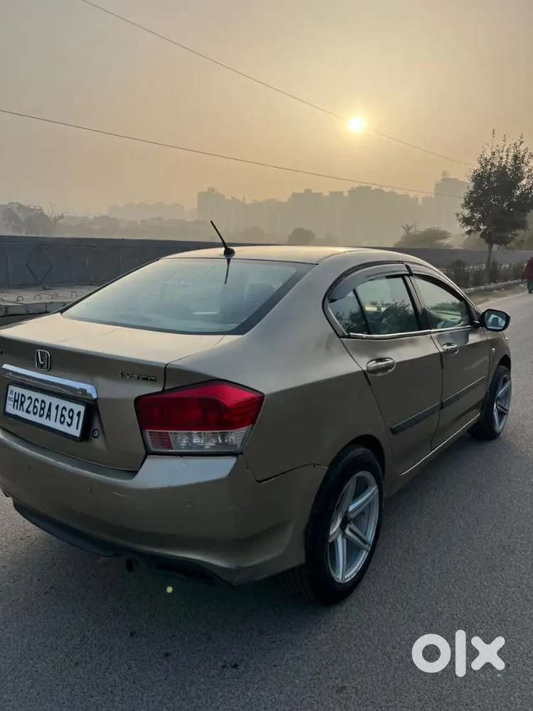 Honda City Hybrid Ehev 2010