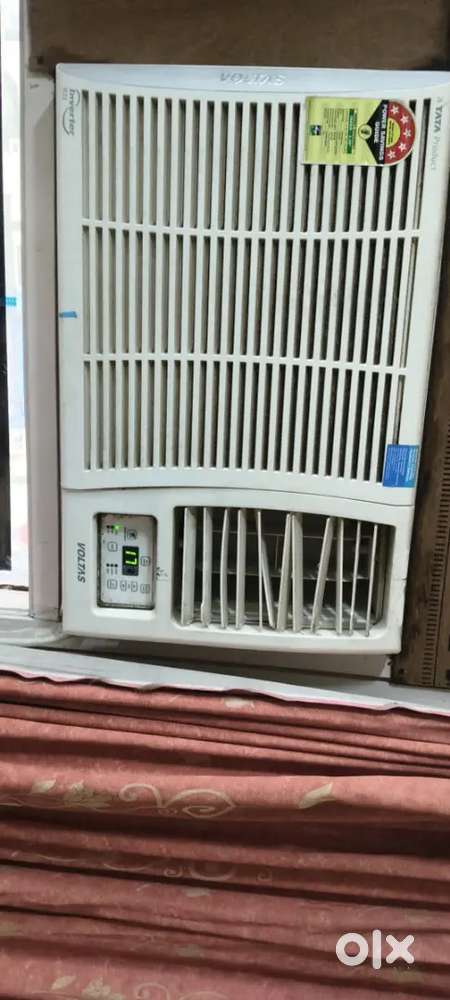 Window acs in excellent condition with 6 months wrannty