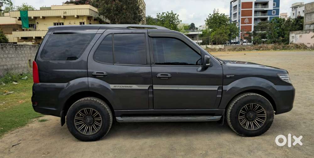 Tata Safari Storme Vx, 2018, Diesel