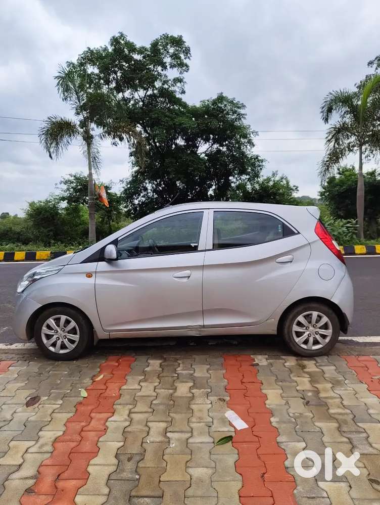Hyundai Eon Era Plus 2011 Petrol Manual