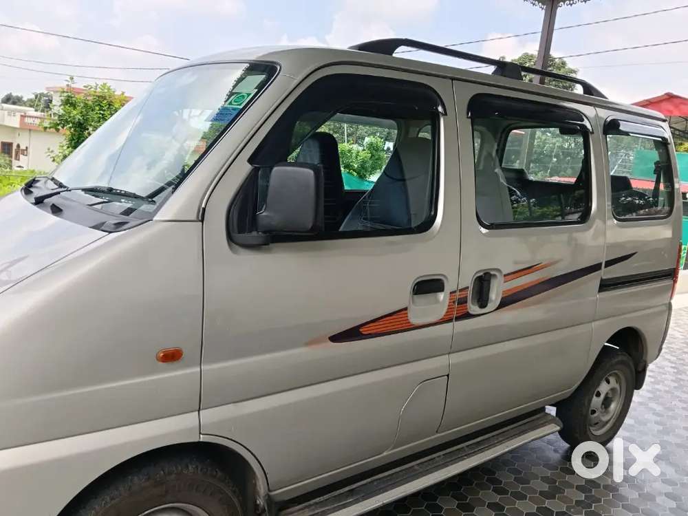 Maruti Suzuki Eeco 2022 Variant Smiles