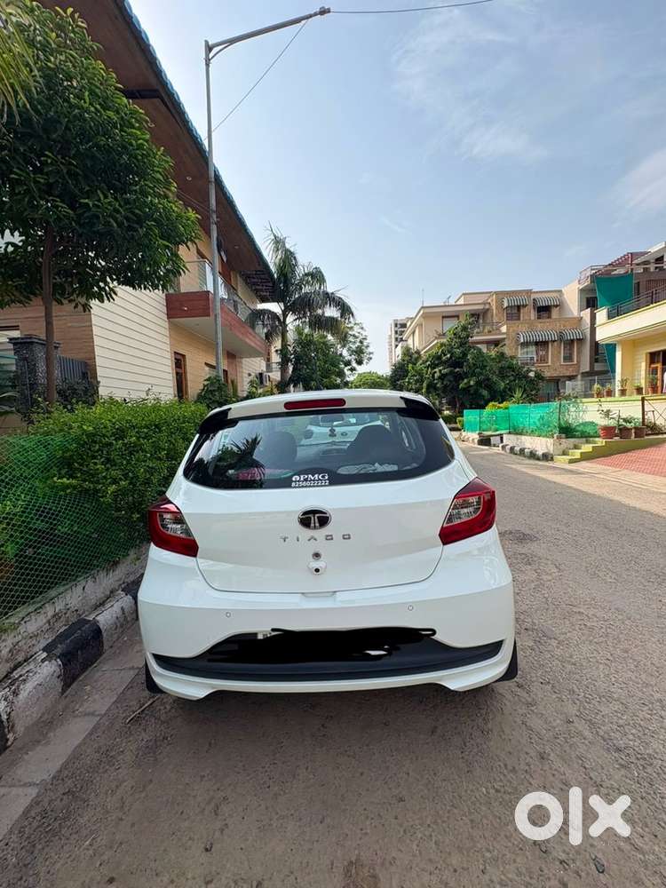 Tata Tiago Petrol 2025
