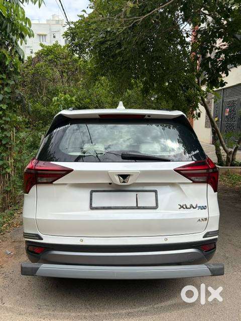 Mahindra Xuv700 Ax5 Diesel Manual 7-seater 2022  Single Owner