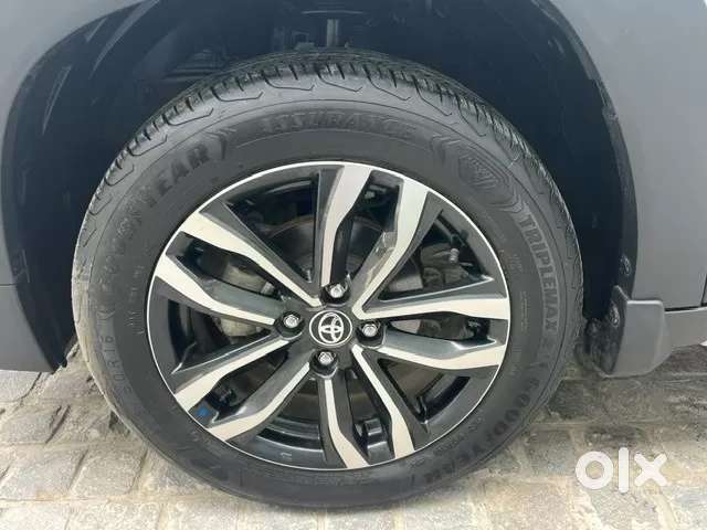 Toyota Urban Cruiser Taisor V 1.0 Petrol Mt, 2024, Petrol