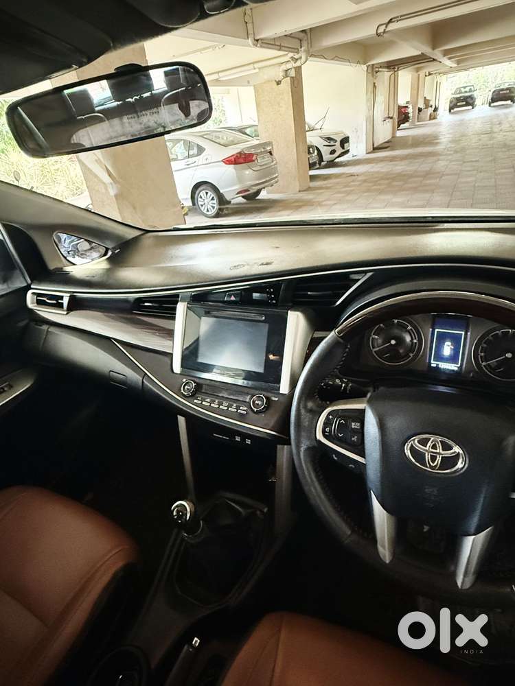 Toyota Innova Crysta 2.4 V 7 Str, 2017, Diesel