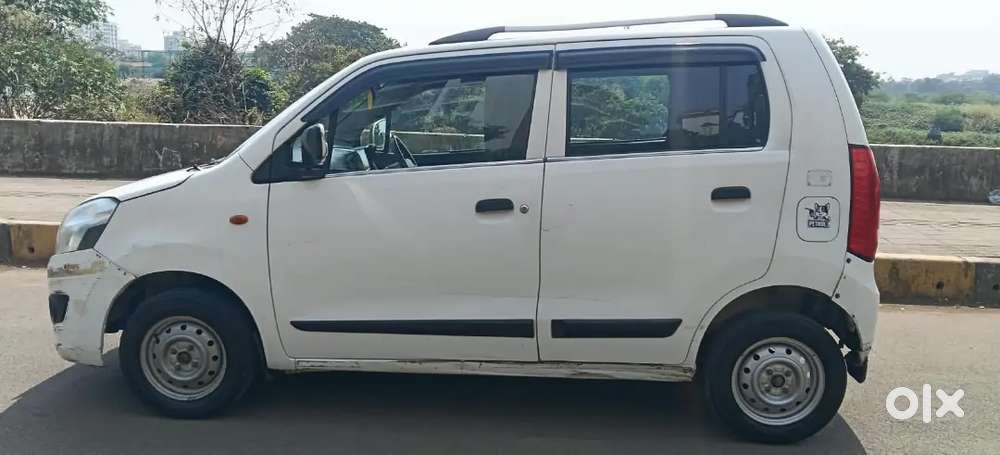Full Condition New Battery New Tyre Android Screen Music System