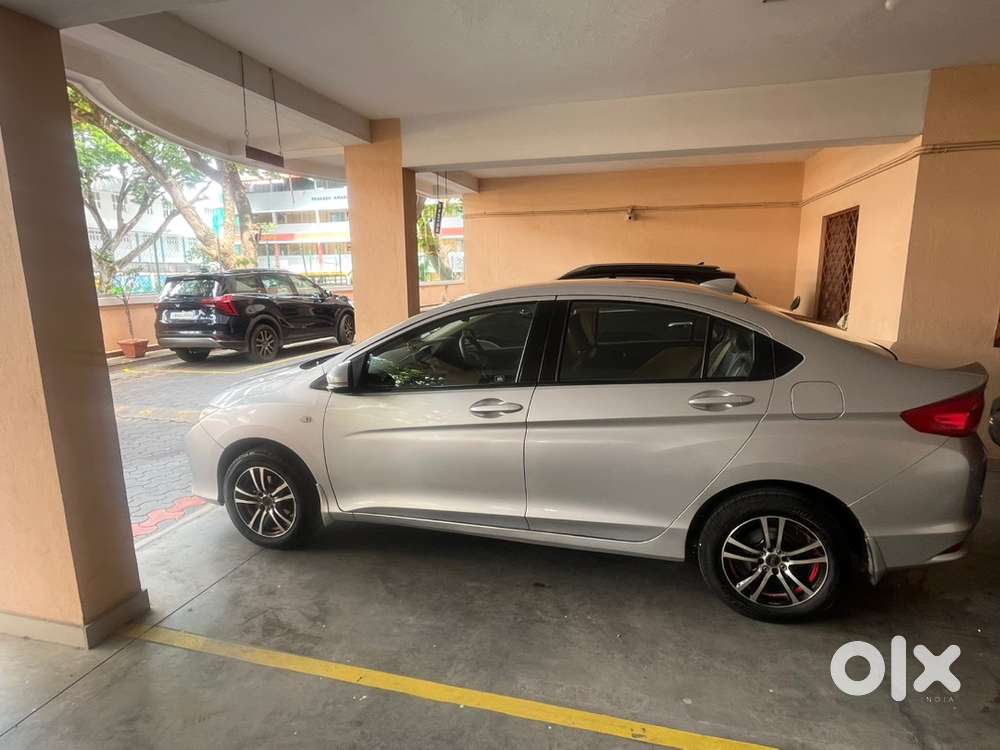 Single Owner/2014/honda City Cvt/100% Genuine Hinda Services