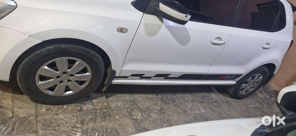 Volkswagen Polo Diesel Manual 2011