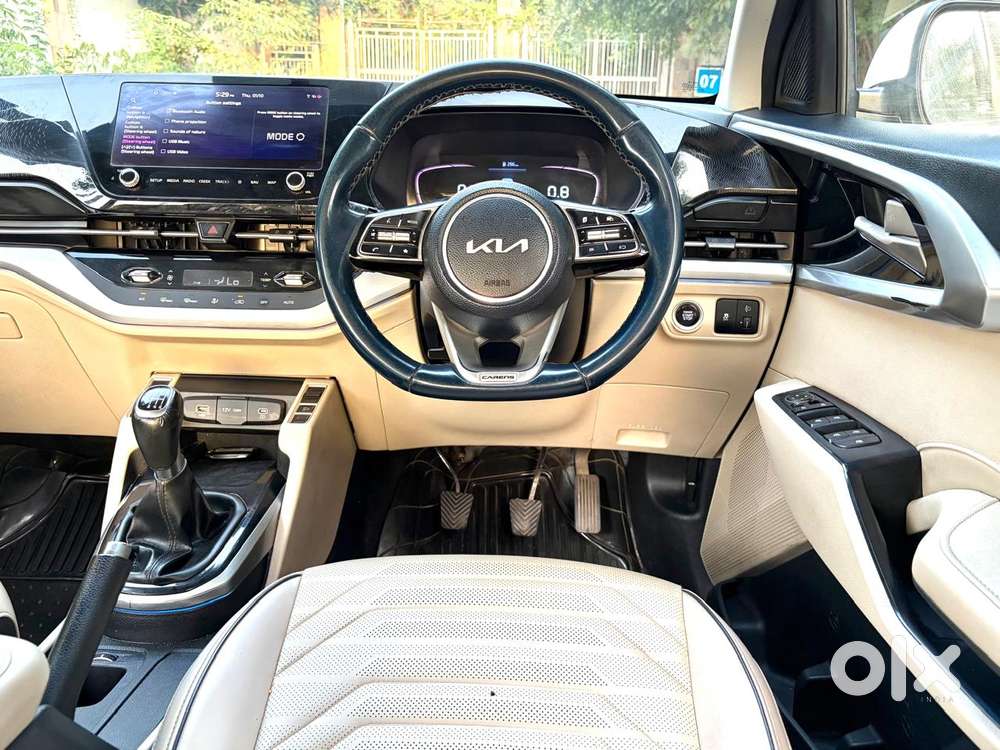 Kia Carens G1 4.6mt Luxury Plus 7, 2022, Petrol