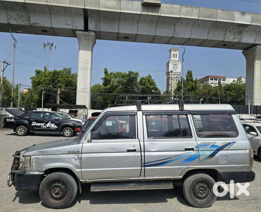 Toyota Qualis Fs 8seater, 2004, Diesel
