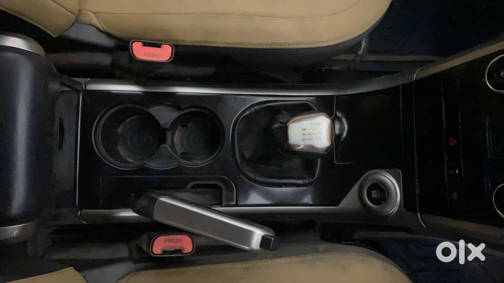 Mahindra Xuv500 W7, 2021, Diesel