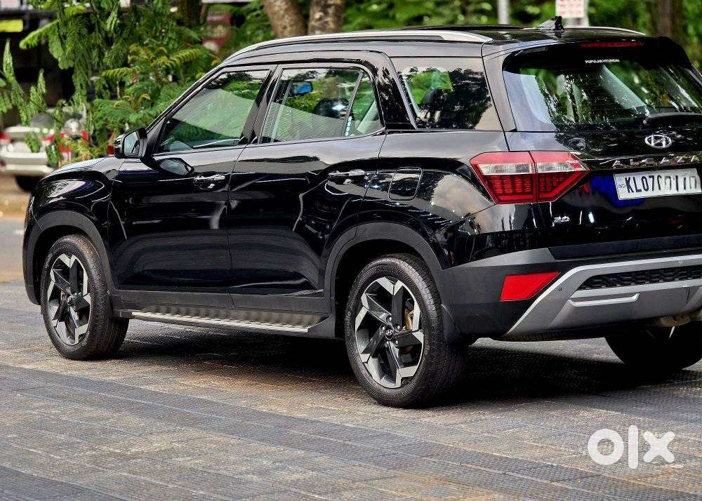 Hyundai Alcazar 2.0 Signature (o) Petrol At 7 Str, 2022, Petrol