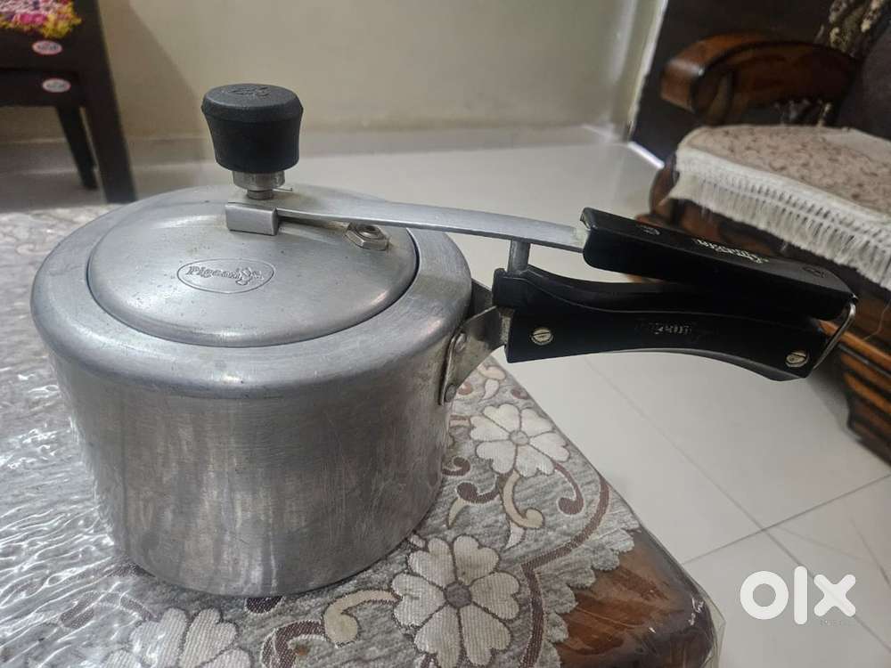 Pigeon pressure cooker 3 Ltr