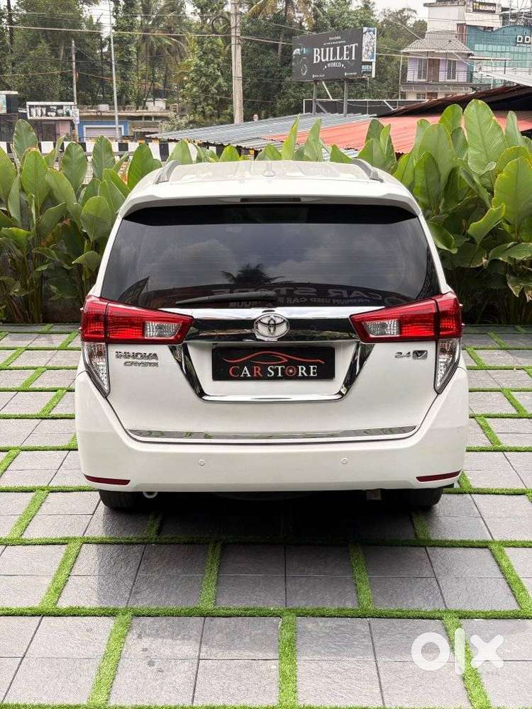 Toyota Innova Crysta 2.4 V 8 Str, 2018, Diesel
