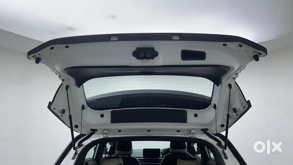 Tata Nexon Creative 1.2 Revotron Petrol 6 Amt, 2024, Petrol