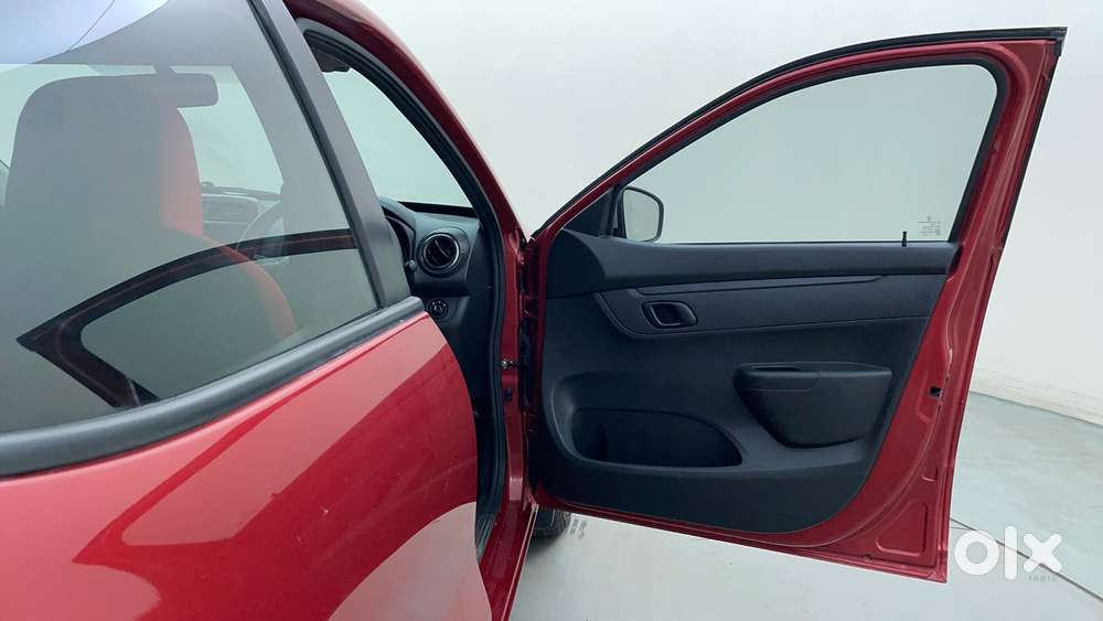 Renault Kwid 1.0 Rxt Amt, 2024, Petrol
