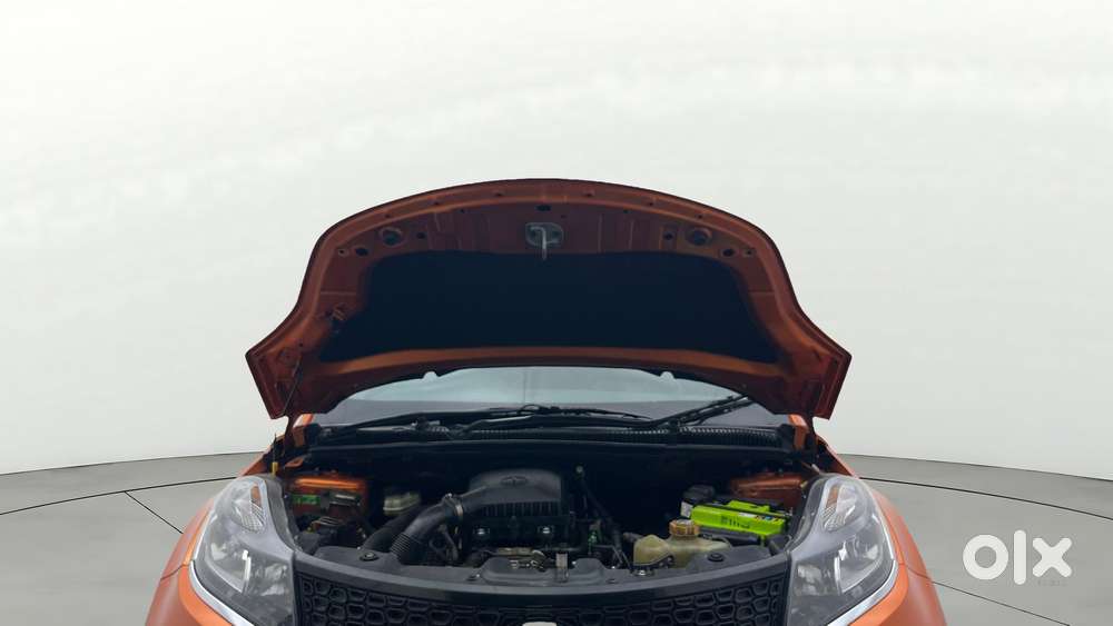 Tata Nexon 1.2 Revotron Xma, 2018, Petrol