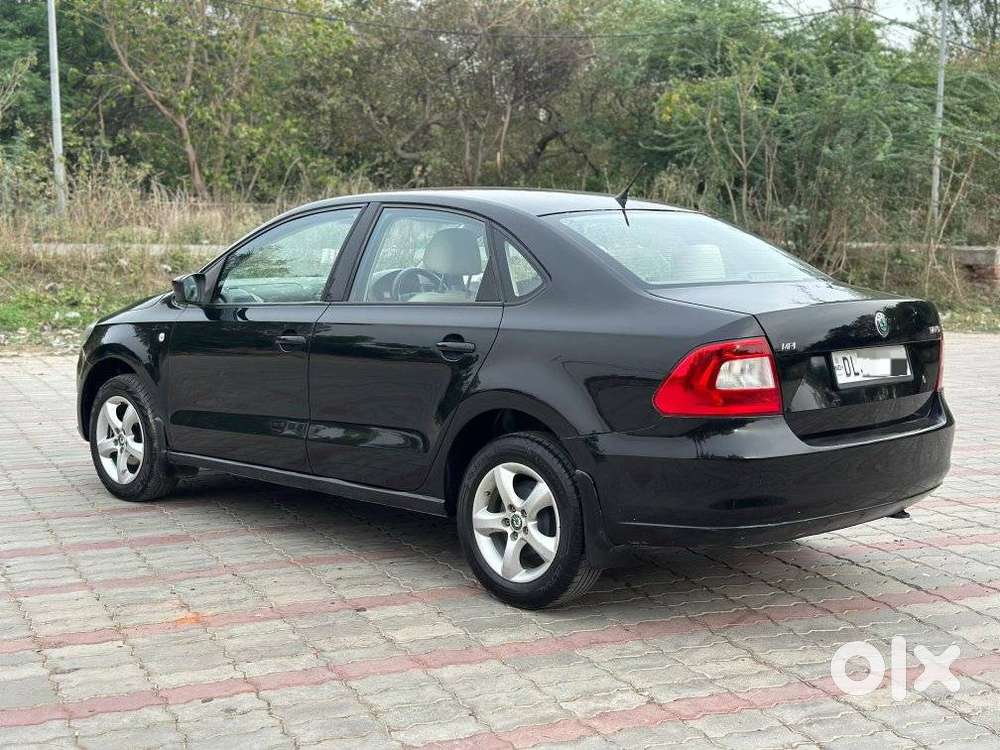 Skoda Rapid 1.0 Rider Plus Tsi At, 2012, Petrol