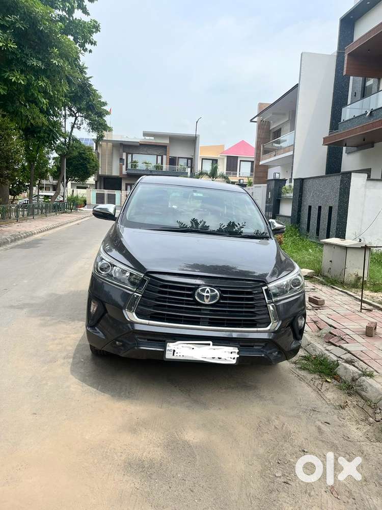 Toyota Innova Crysta