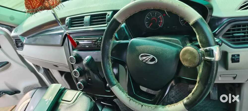 Mahindra Kuv 100 2017 Car