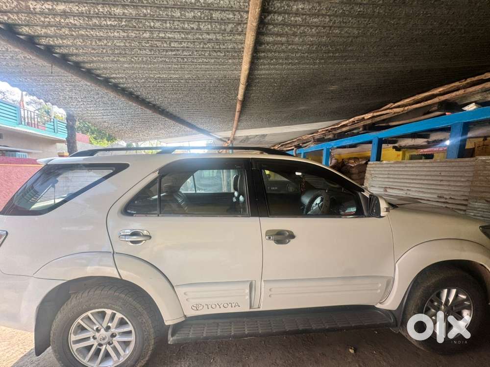 Toyota Fortuner 2012 Diesel 106000 Km Driven