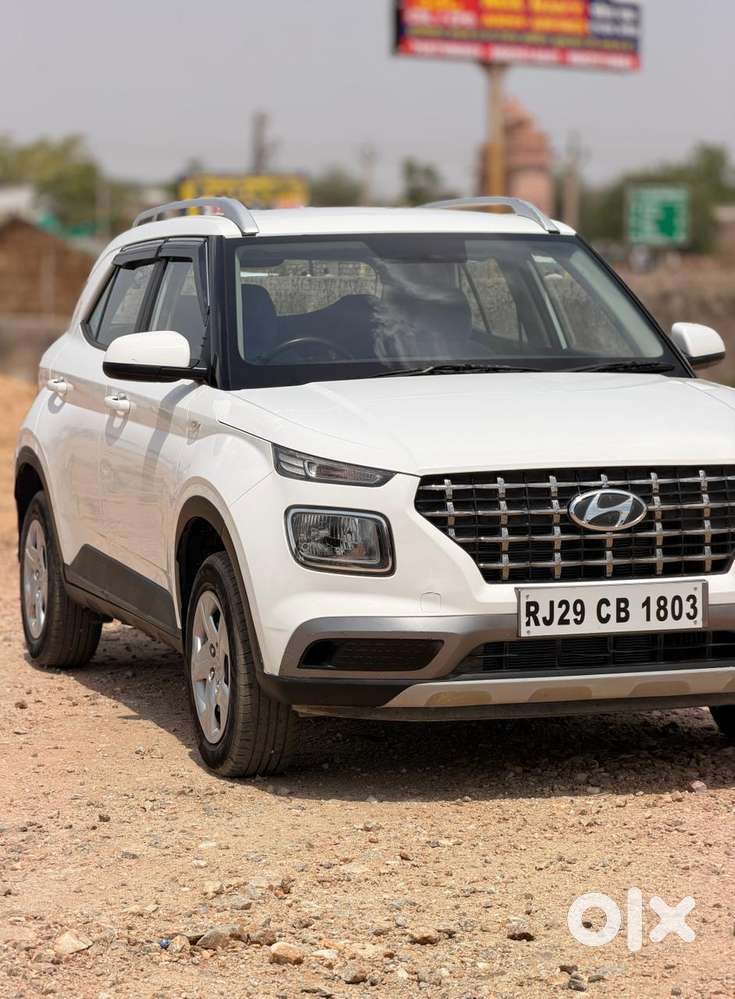 Hyundai Venue S Turbo, 2020, Petrol