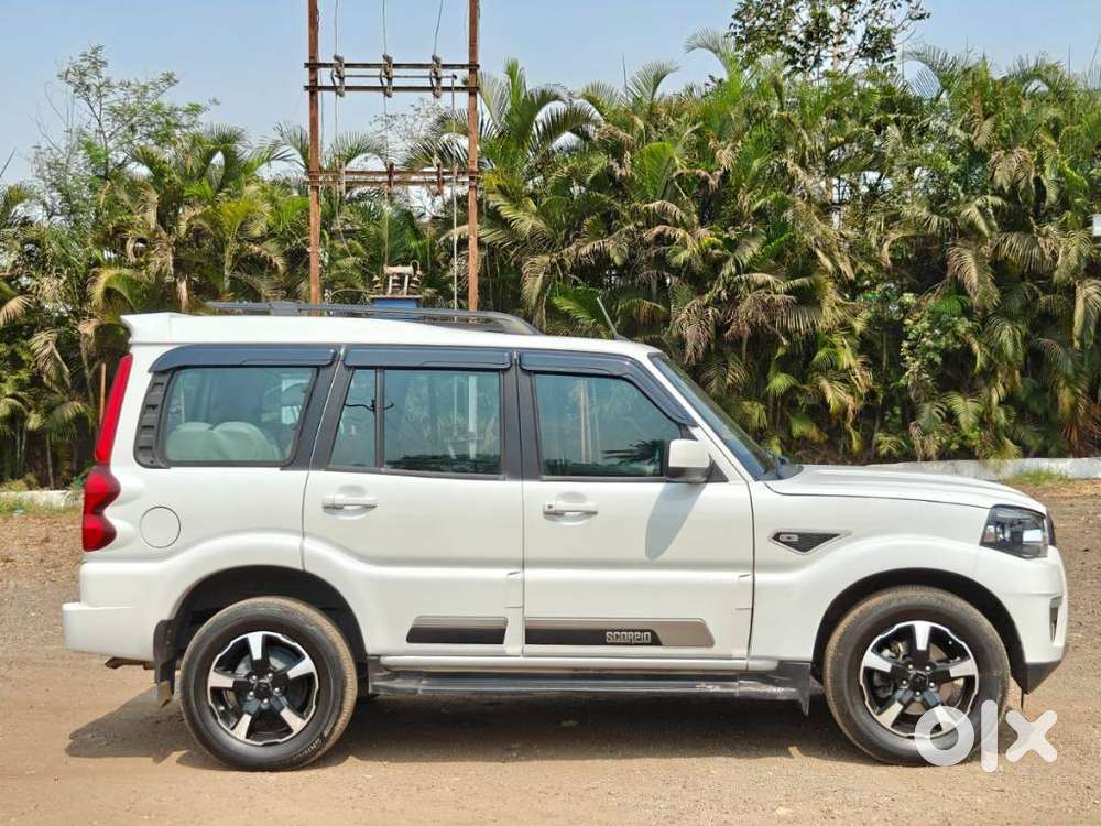 Mahindra Scorpio Classic 2.2 S 11 Mt 7 Str, 2024, Diesel