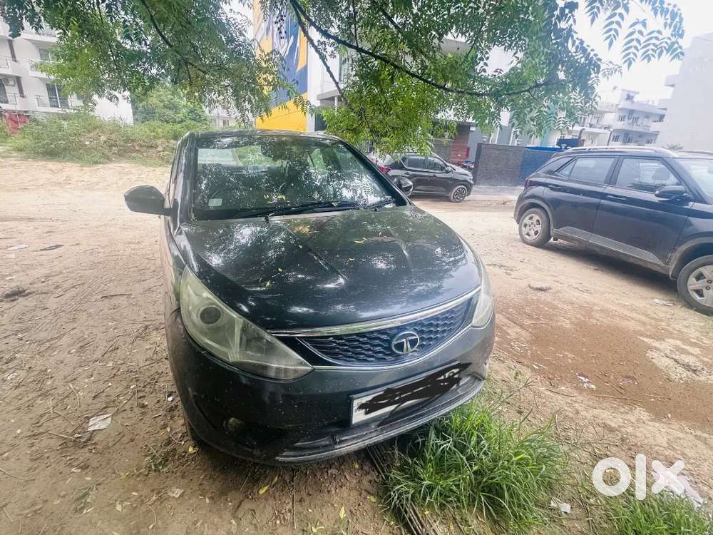 Tata Zest  Excellent Condition  Alloys + Music System + Bass Tube