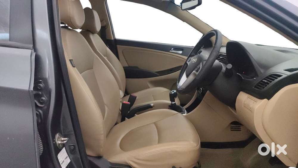 Hyundai Verna Fluidic 1.6 Vtvt Sx, 2013, Petrol