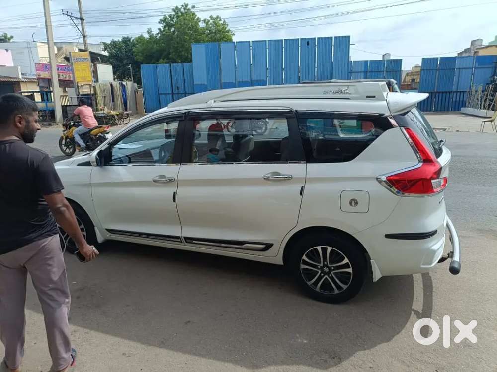 Maruti Suzuki Ertiga Zxi & Cng