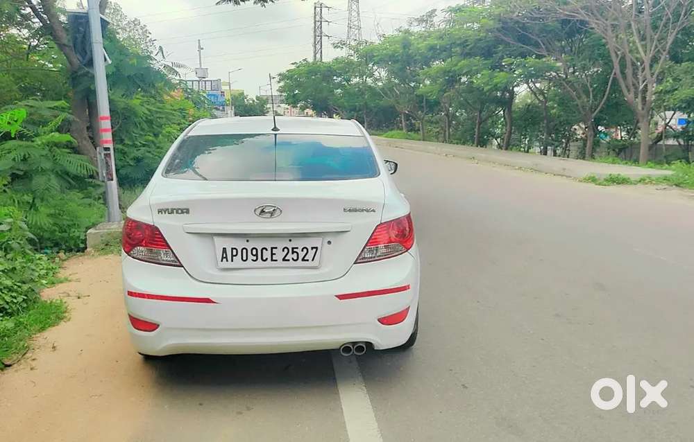 Hyundai Fluidic Verna 2011 Petrol,