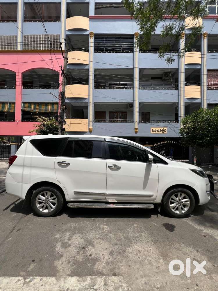 Toyota Innova Crysta 2.4 G Mt, 2017, Diesel