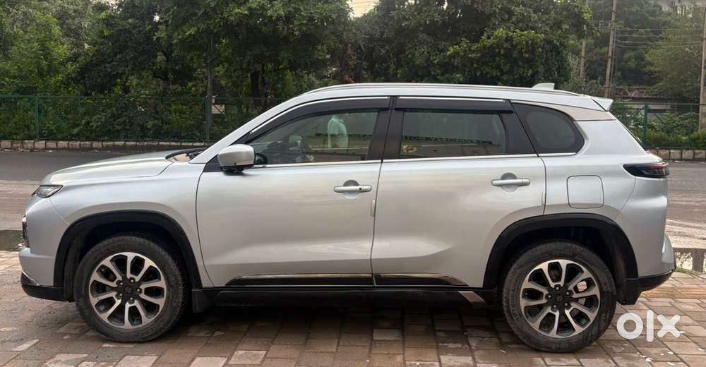 Maruti Suzuki Grand Vitara 1.5 Alpha Awd, 2023, Petrol