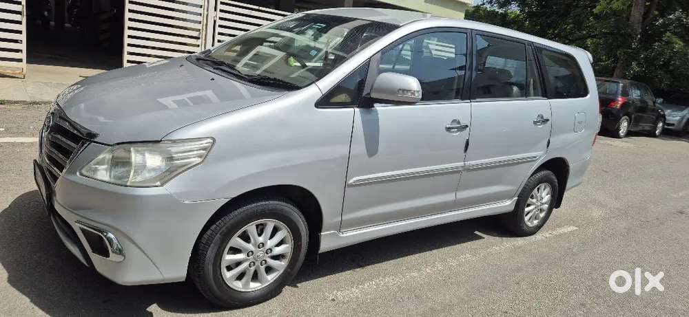 Toyota Innova 2013