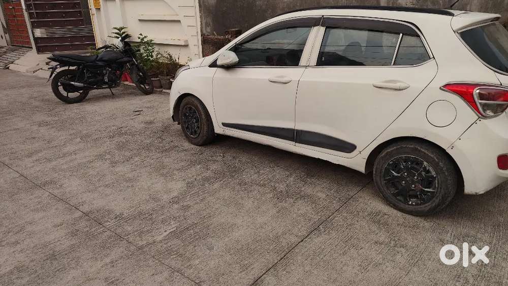 Hyundai Grand I10 Sportz 2015 Diesel Manual