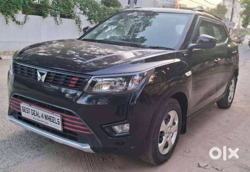 Mahindra Xuv300 W6, 2024, Petrol