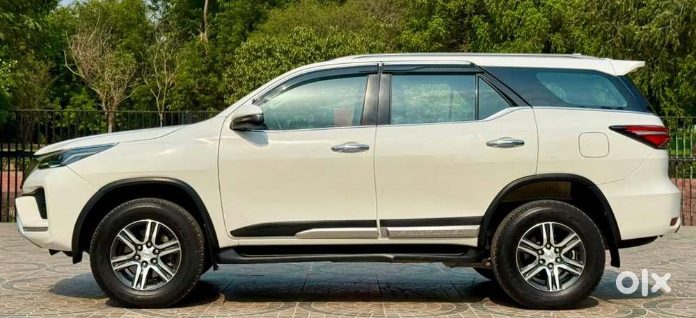 Toyota Fortuner 4x2 At 2.7 Petrol, 2022, Petrol
