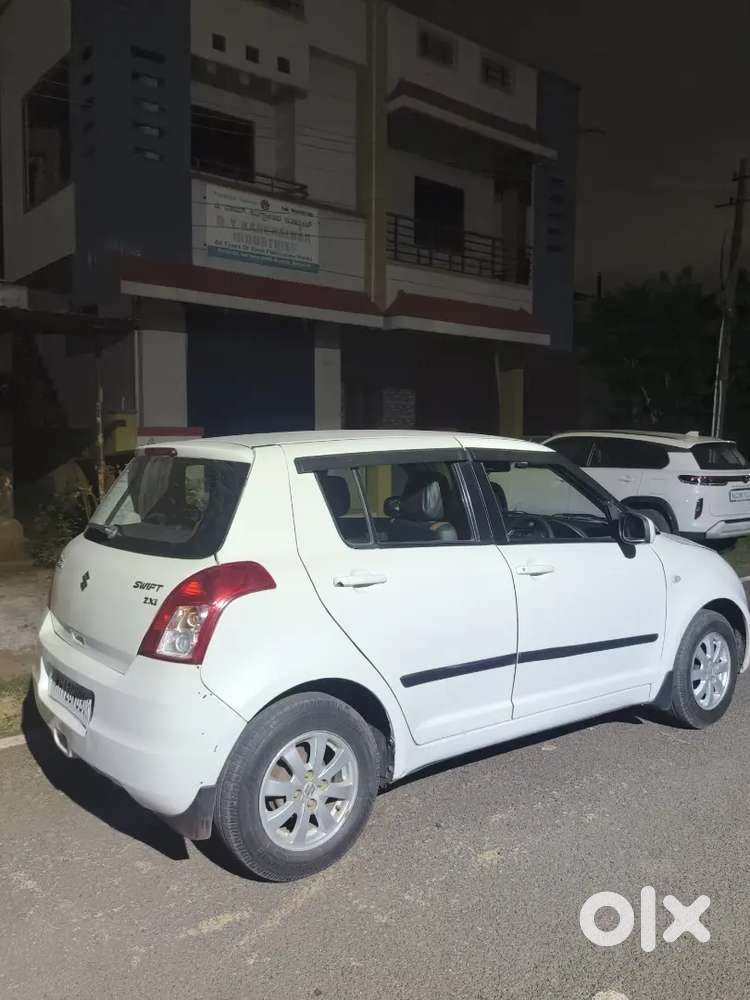 Maruti Suzuki Swift 2011